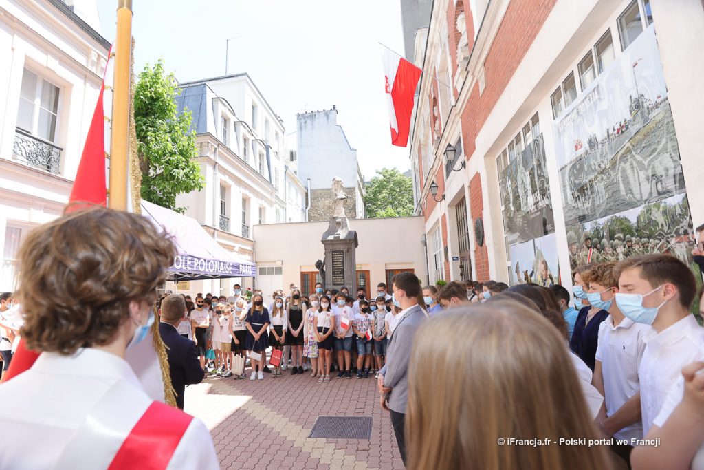 Pożeganie Absolwentów klas VIII a i VIII b