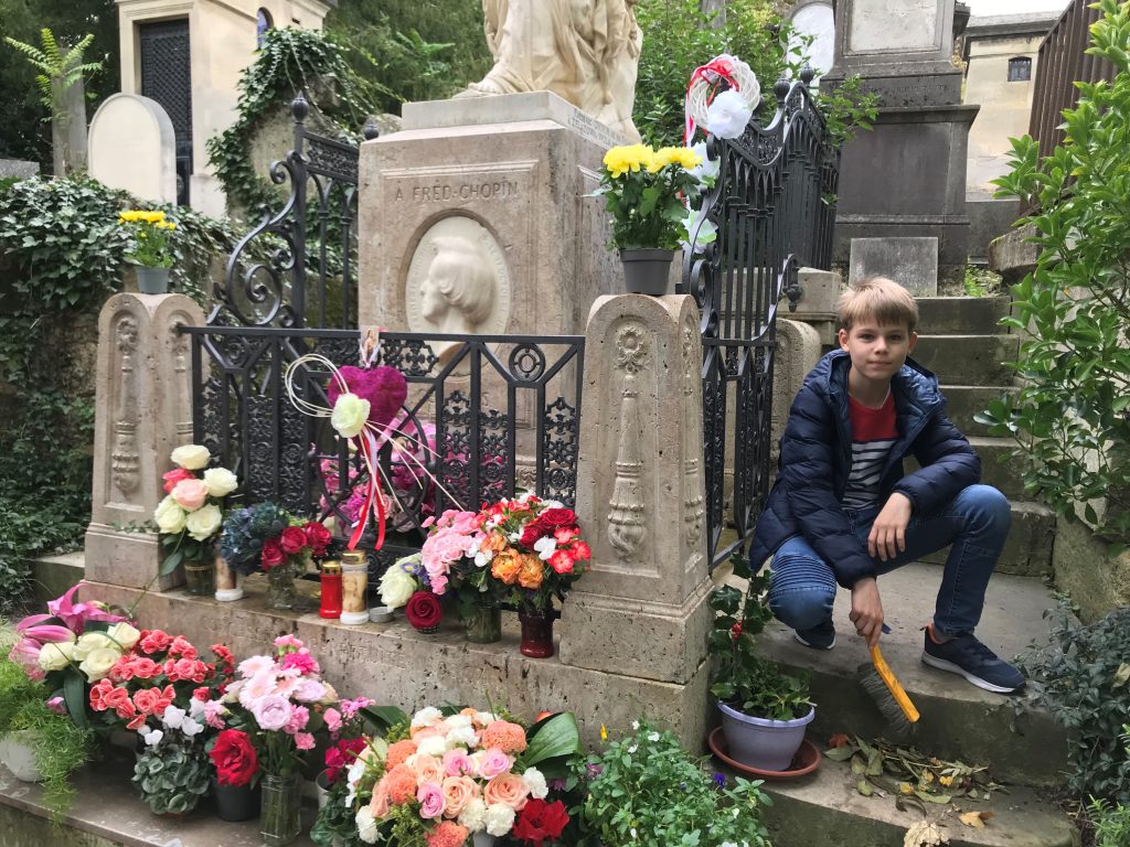 Na cmentarzu Père-Lachaise