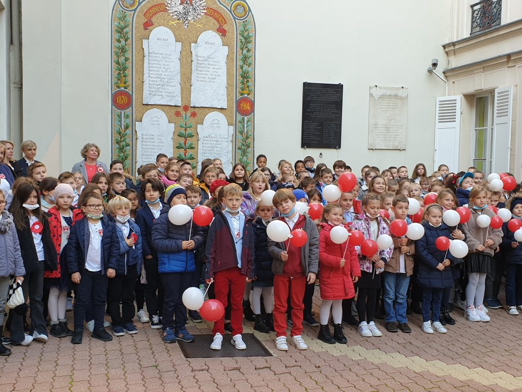 Szkoła do hymnu! godz. 11.11