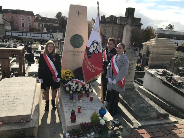 Na cmentarzu Montmorency