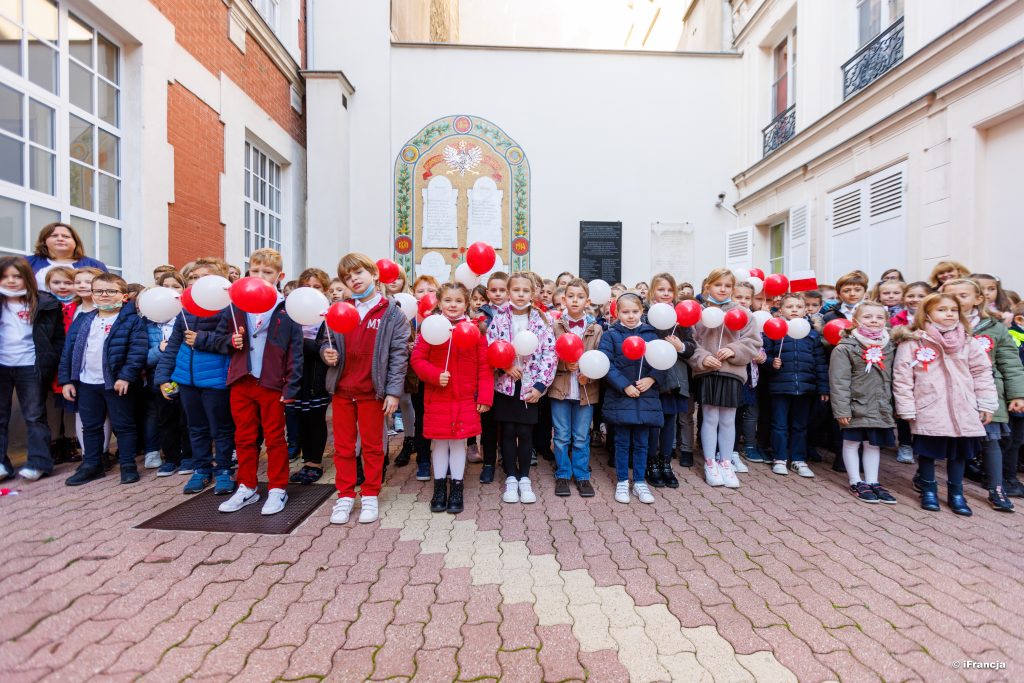 Śpiewamy hymn Polski!