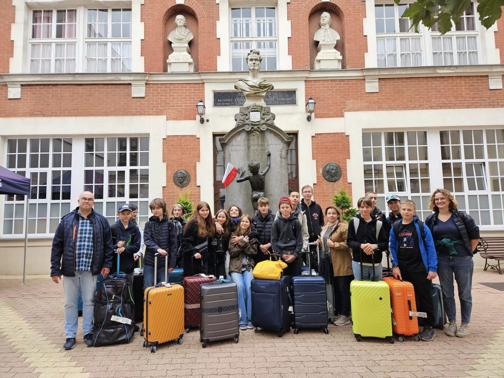 Z Warszawy do Paryża!